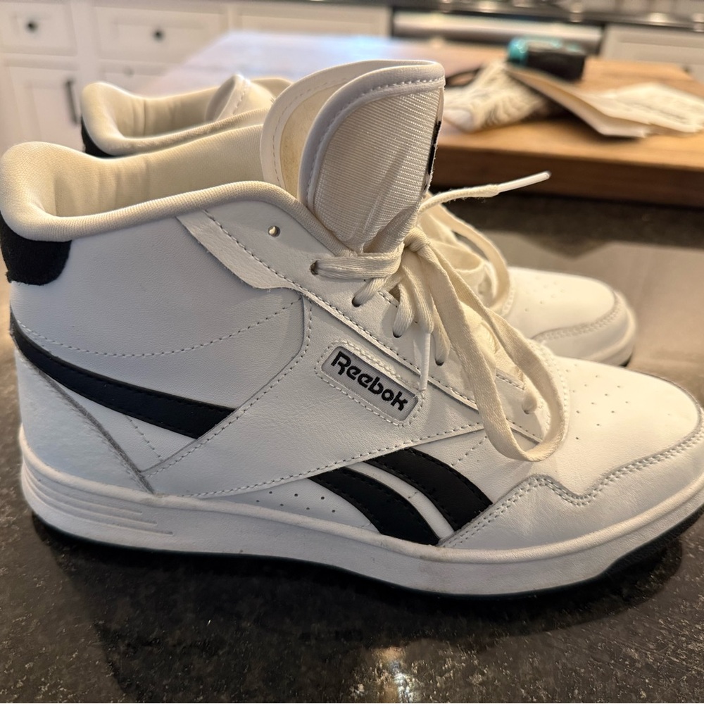 Women’s Reebok memorytech ortholite high tops